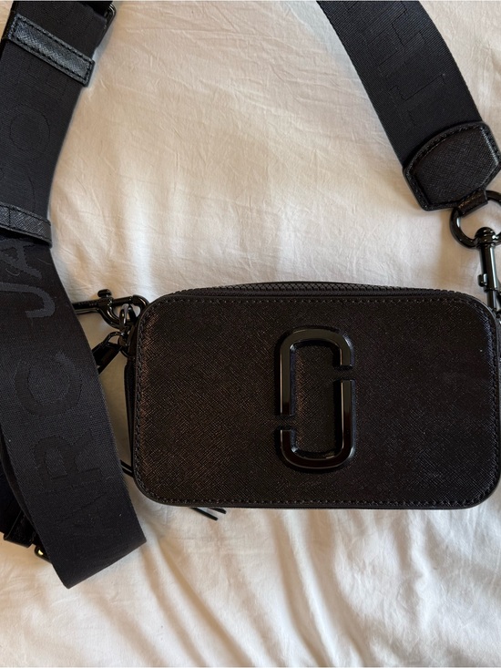 Marc Jacobs Handbags - Marc Jacobs Snapshot